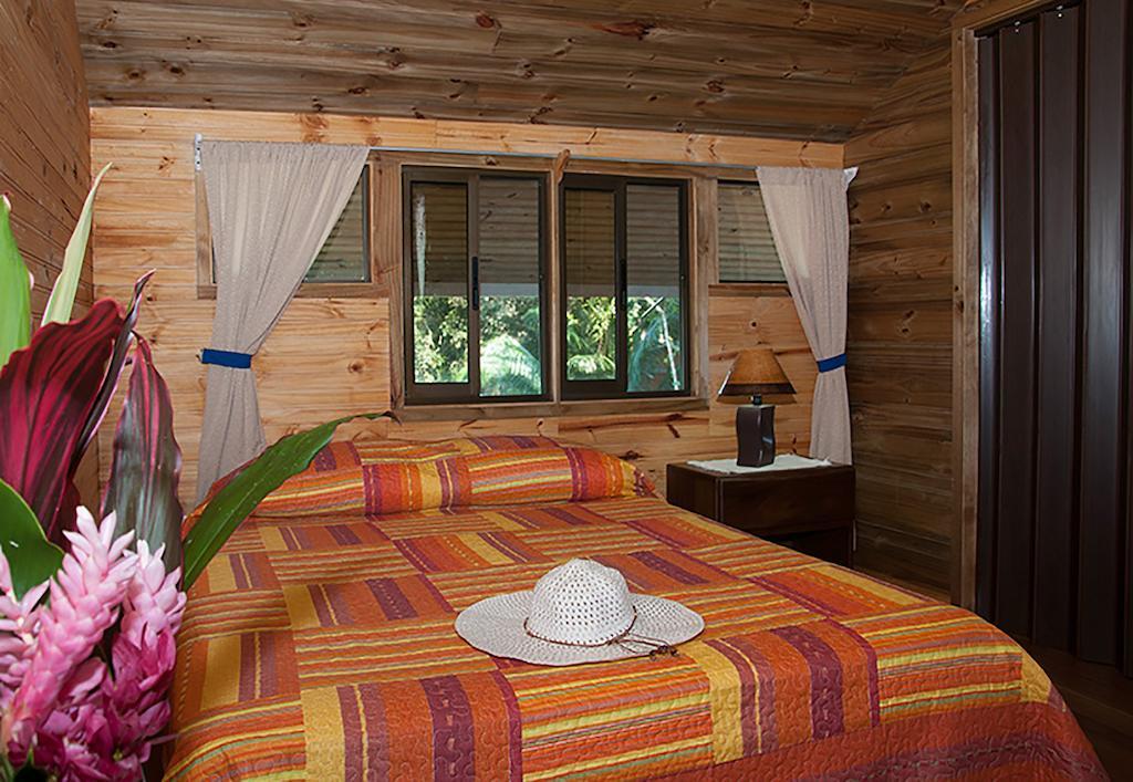 Pirate Cove Hotel Drake Bay Bilik gambar