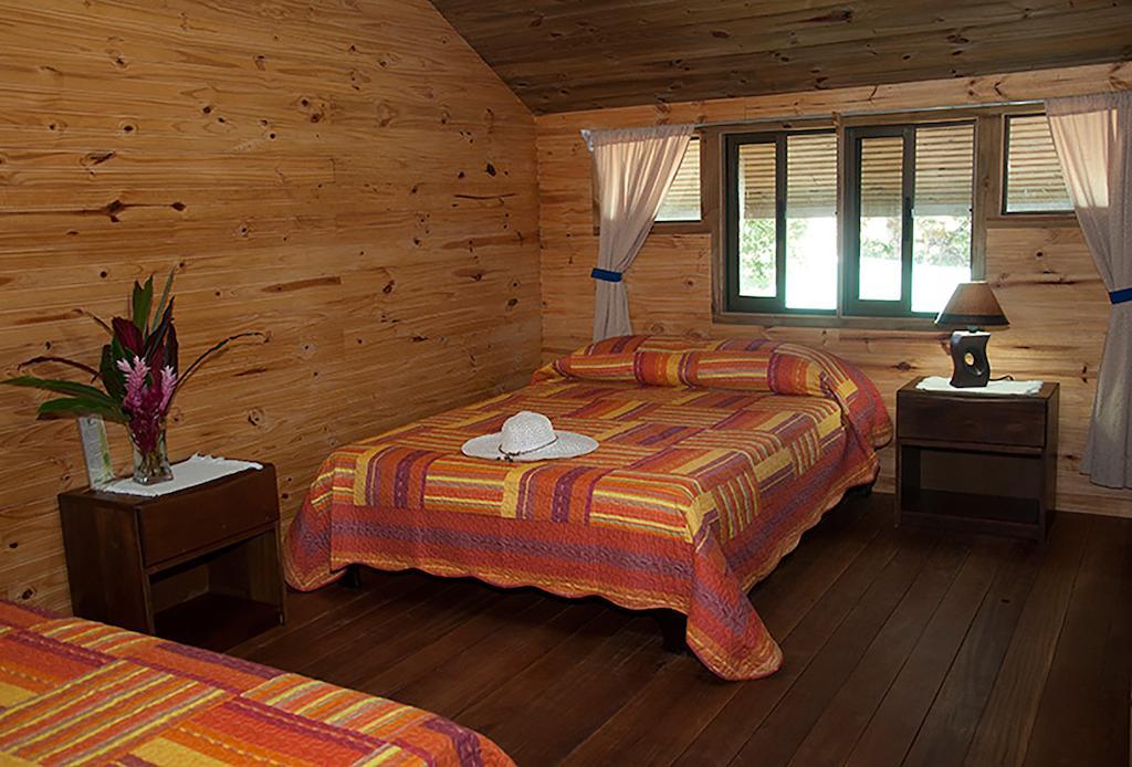Pirate Cove Hotel Drake Bay Bilik gambar